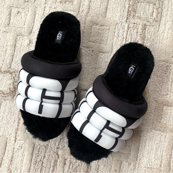 BrandNew UGG Maxi Slide Logo Super Cute! So fun! - Picture 2 of 12